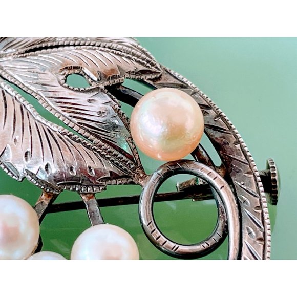 Art Deco Grape Cluster Cultured Pearl Sterling Brooch - Picture 8 of 9